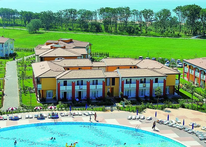 Villaggio Ai Pini شقة فندقية *